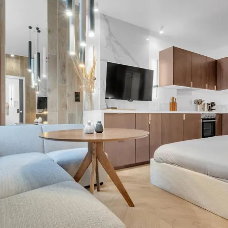 A- Aix'capade & - Jacuzzi Aix-les-Bains