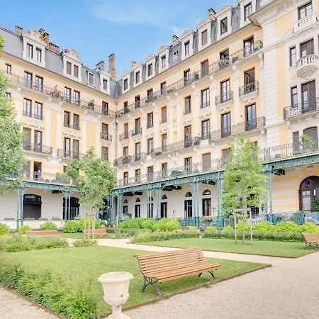 A- Aix'capade & - Jacuzzi * Aix-les-Bains